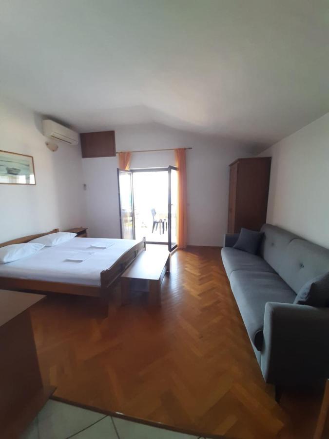 Apartments Ivanka Starigrad Paklenica Exterior foto
